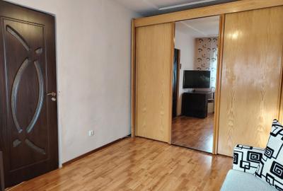 Apartament cu 3 camere semidecomandat în Nufărul - 3
