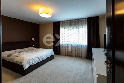 Duplex cu 5 camere cu Canalizare în Central - 11