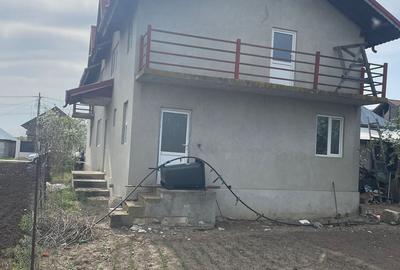 Casă cu 4 camere cu Teren 520 Mp în Poroschia