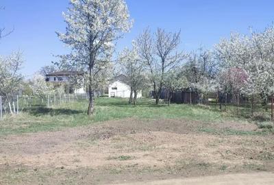 Teren de 690 mp, în Urleta - 3