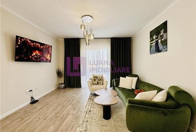 Apartament cu 3 camere decomandat, mobilat în Exterior Vest