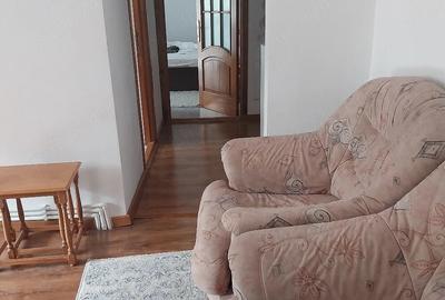 Apartament cu 2 camere decomandat în Obor