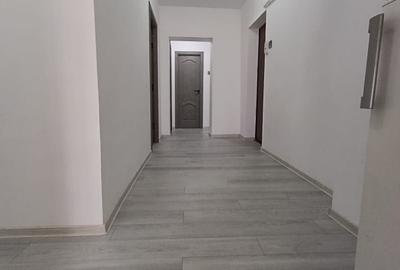 Apartament cu 3 camere decomandat în Sud - 1