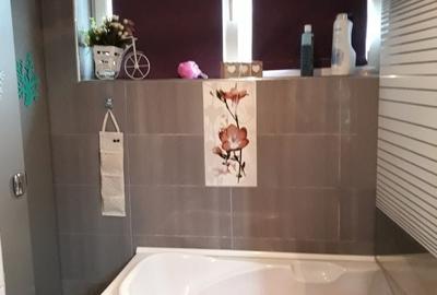 Apartament cu 3 camere decomandat în Runcu - 7