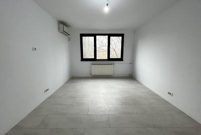Apartament cu 3 camere decomandat în Berceni - 2