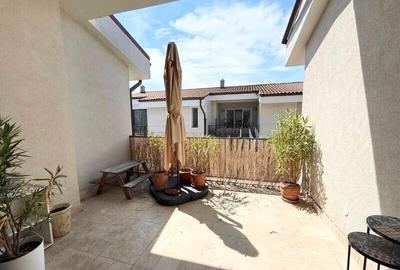 Duplex cu 7 camere cu Canalizare în Iancu Nicolae - 13