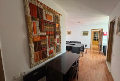 Casă cu 7 camere cu Canalizare în Cotroceni - 9