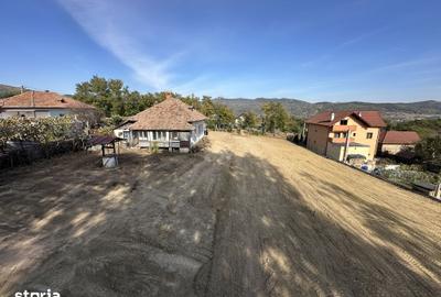 Teren de 440 mp, în Bujoreni