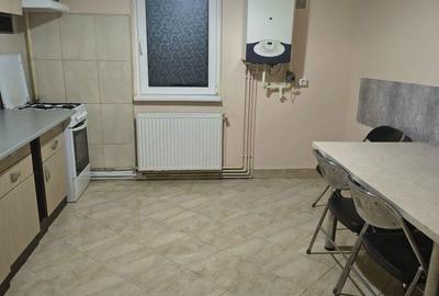 Apartament cu 2 camere semidecomandat, mobilat în Complex Studențesc