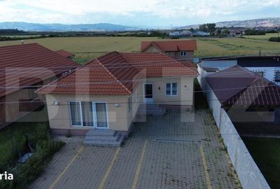 Casă cu 3 camere în Petrești - 3