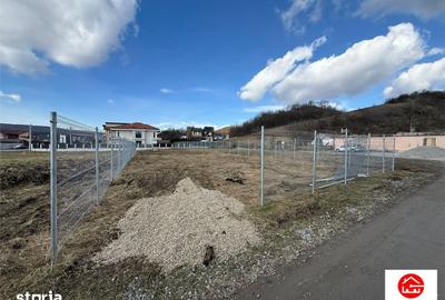 Teren de 812 mp, în Corunca