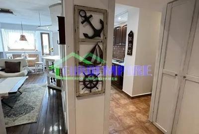 Apartament cu 4 camere decomandat în Central - 1