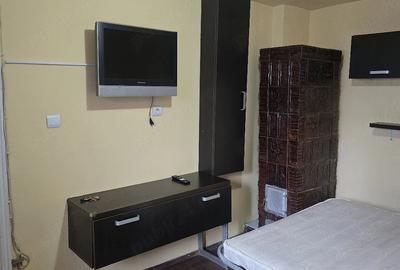 Casă cu 2 camere cu Teren 140 Mp în Central - 5