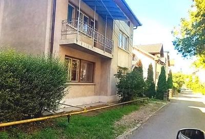 Casă cu 4 camere în Stana - 1