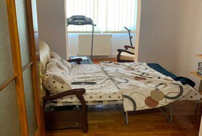 Apartament cu 4 camere decomandat în Central