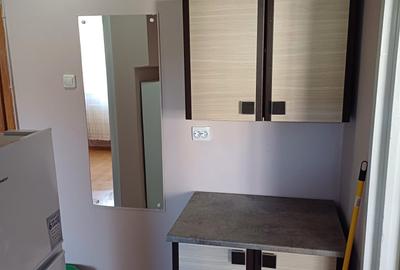 Apartament cu 3 camere semidecomandat în Exterior Vest - 2