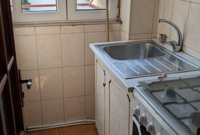 Garsonieră decomandată în Central - 1