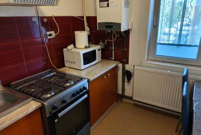 Apartament cu 2 camere decomandat în 1 Mai