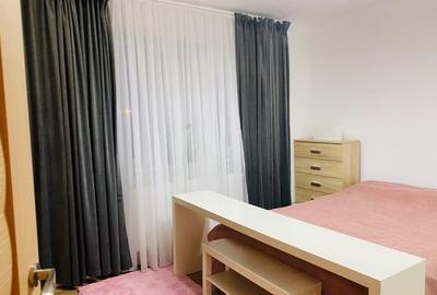 Apartament cu 3 camere decomandat în Giulești