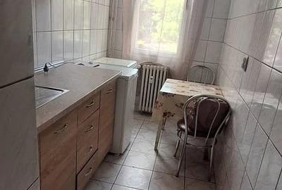 Garsonieră decomandată în Brâncoveanu