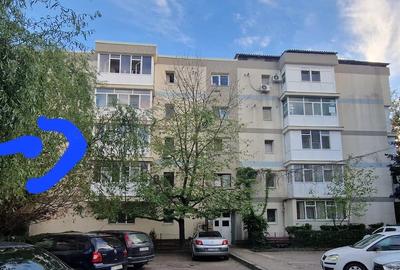 Apartament cu 3 camere semidecomandat în Central