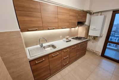 Apartament cu 2 camere decomandat, mobilat în Central