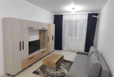 Apartament cu 2 camere decomandat în Uverturii