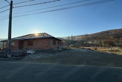 Casă cu 4 camere cu Teren 500 Mp în Corunca - 5