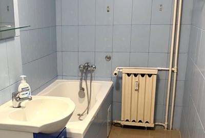 Garsonieră decomandată în Vitan