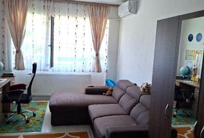 Apartament cu 2 camere decomandat, mobilat în Tomis Nord