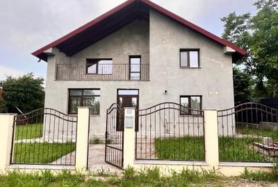 Duplex cu 5 camere cu Canalizare în Dancu - 1