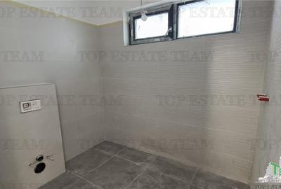 Duplex cu 4 camere cu Canalizare în Central - 8