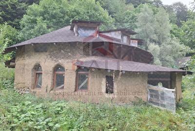 Casă individuală cu 6 camere cu Canalizare în Brăduleț - 5