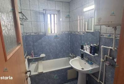 Apartament cu 3 camere semidecomandat în Uiești - 13