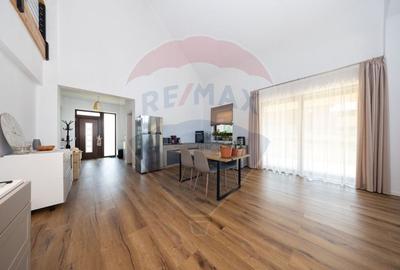 Casă individuală cu 5 camere cu Teren 2481 Mp în Sohodol - 17