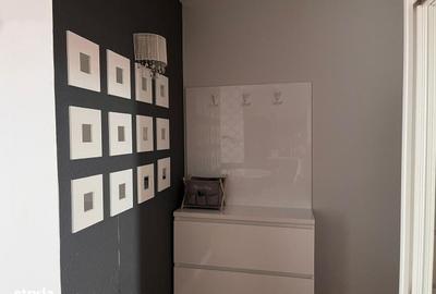 Apartament cu 3 camere decomandat în Văcăresti