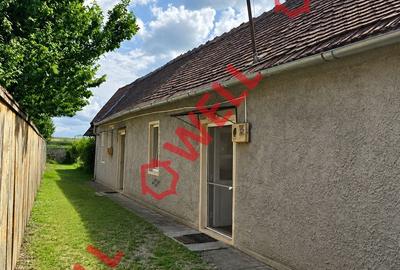 Casă cu 2 camere cu Teren 508 Mp în Micloșoara
