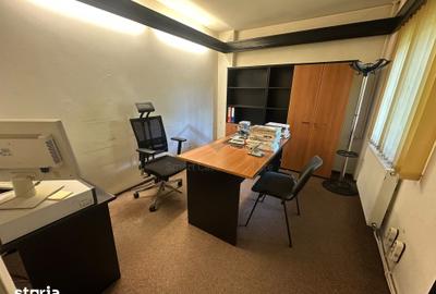 Apartament cu 4 camere decomandat în Moara de foc