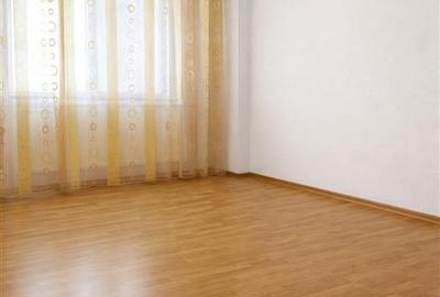Apartament cu 4 camere decomandat în Mircea cel Bătrân - 3