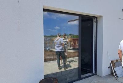 Casă cu 4 camere în Berceni