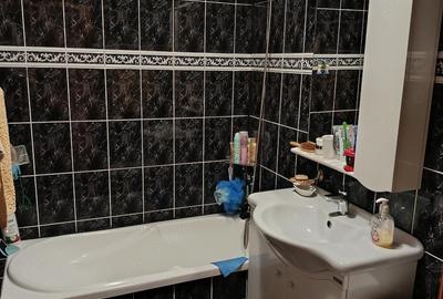 Apartament cu 4 camere semidecomandat în Central - 3