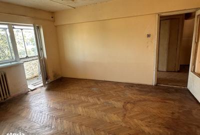 Apartament cu 3 camere semidecomandat în Central - 2
