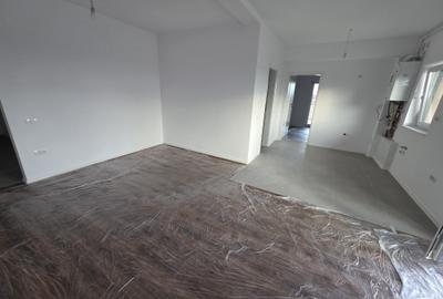Apartament cu 2 camere semidecomandat în Moșnița Nouă - 3