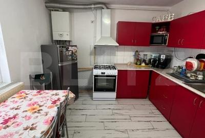 Apartament cu 3 camere decomandat, mobilat în Micro 16