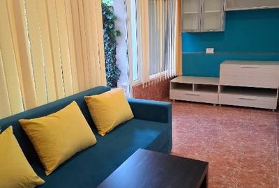 Apartament cu 2 camere decomandat, mobilat în Complex Studențesc
