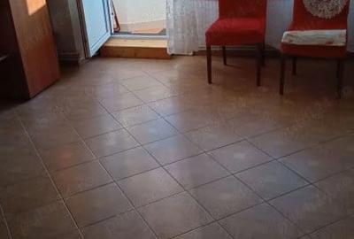 Garsonieră decomandată, mobilată în Trafic Greu - 4