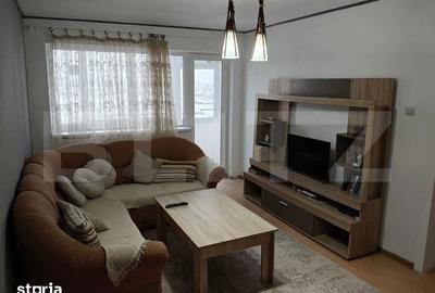 Apartament cu 3 camere decomandat în Micro 6 - 3