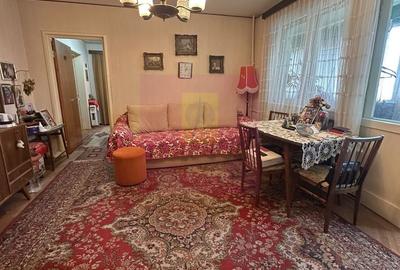 Apartament cu 3 camere semidecomandat în Uverturii