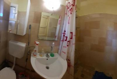 Apartament cu 2 camere decomandat în Complex Studențesc