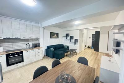 Apartament cu 2 camere semidecomandat, mobilat în Tractorul - 13